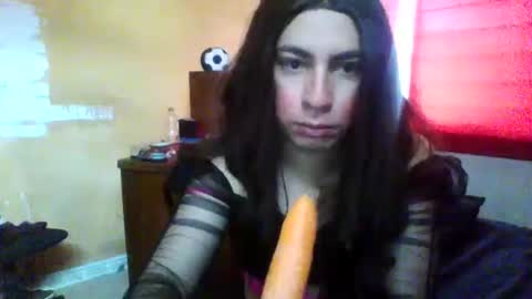 Snapshot of yasmin_paez23 chatting on January 12, 8:03 pm Yasmin Paez online show from January 12, 8:03 pm