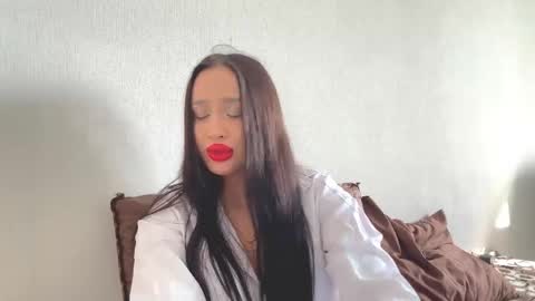 Yasmin online show from May 6, 12:43 pm