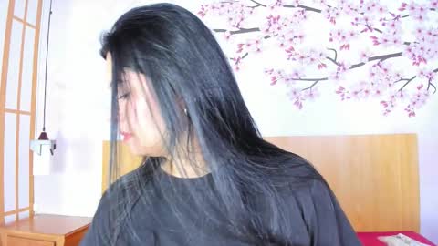 Yasminn Scott online show from January 13, 1:05 pm