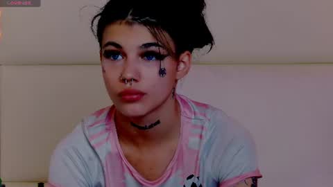 Snapshot of yasminstormx chatting on June 29, 5:57 am Diana online show from June 29, 5:57 am