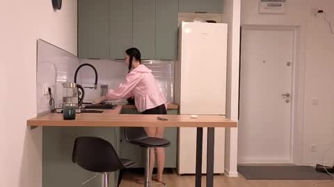 Snapshot of yasumiu chatting on February 14, 8:44 am Yami online show from February 14, 8:44 am