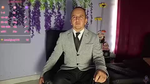 Snapshot of yazfore chatting on July 10, 2:52 pm Hazzan online show from July 10, 2:52 pm
