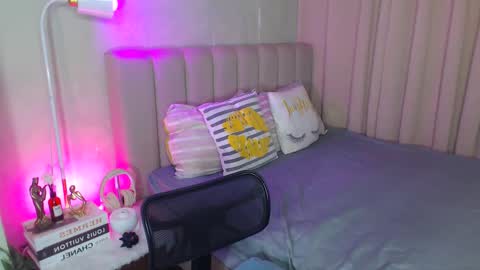 Yazzi online show from February 2, 12:35 pm