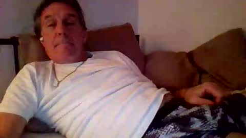 yeah_baby6988 online show from December 5, 12:41 am