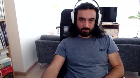 yeeaahoo online show from October 13, 8:47 am