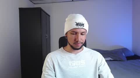 yeff online show from October 8, 1:36 am