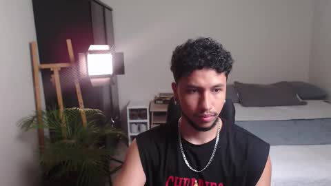 yeff online show from February 11, 11:32 pm