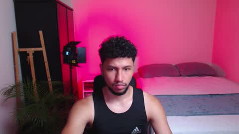 Snapshot of yeff_stone chatting on February 15, 1:13 am yeff online show from February 15, 1:13 am