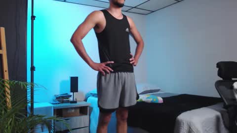 Snapshot of yeff_stone chatting on March 6, 2:08 am yeff online show from March 6, 2:08 am