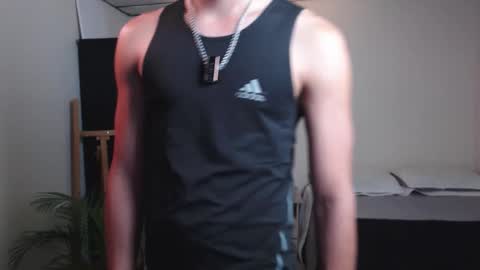Snapshot of yeff_stone chatting on March 15, 11:33 pm yeff online show from March 15, 11:33 pm
