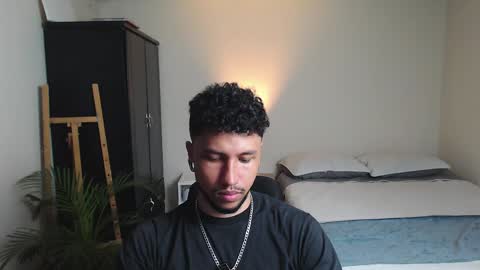 Snapshot of yeff_stone chatting on April 9, 1:16 am yeff online show from April 9, 1:16 am