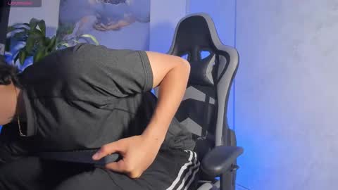 YEIKO ROMERO online show from December 22, 5:10 pm