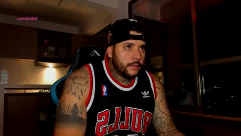 Snapshot of yeikoe1 chatting on January 7, 2:03 am yeikoe1 online show from January 7, 2:03 am