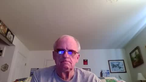 yellowsnowman70 online show from March 25, 5:30 pm