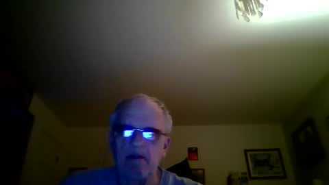 yellowsnowman70 online show from March 30, 3:07 am