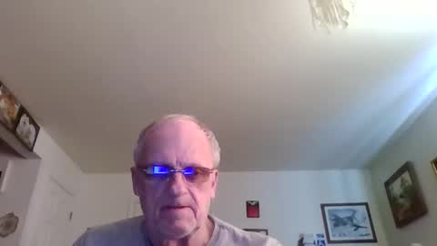 yellowsnowman70 online show from March 30, 5:03 pm