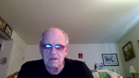 yellowsnowman70 online show from April 3, 3:10 pm