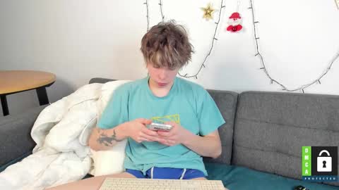 Snapshot of yen2025 chatting on January 14, 9:20 pm Yen online show from January 14, 9:20 pm