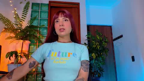 yeriawaddell  online show from October 12, 1:26 am