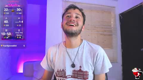 Snapshot of yerito_ chatting on December 19, 8:13 pm Yero online show from December 19, 8:13 pm