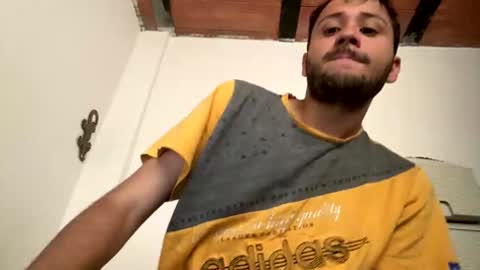 Snapshot of yerito_ chatting on January 6, 7:28 pm Yero online show from January 6, 7:28 pm