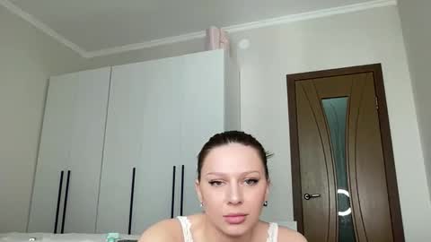 Snapshot of yes_baby_shine chatting on February 17, 7:27 am Eva online show from February 17, 7:27 am