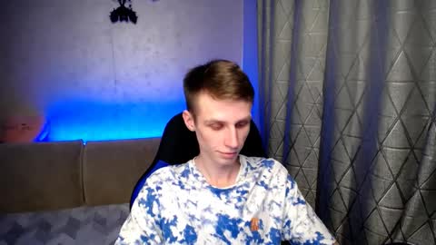 Snapshot of yes_cute_boy_ chatting on February 27, 8:31 pm Eden online show from February 27, 8:31 pm