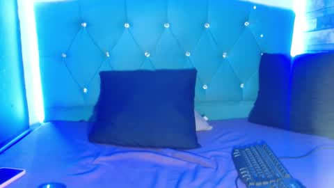 Snapshot of yesamin_stone18 chatting on April 19, 6:21 pm yesamin_stone18 online show from April 19, 6:21 pm