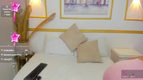 yesenia online show from February 11, 10:50 pm