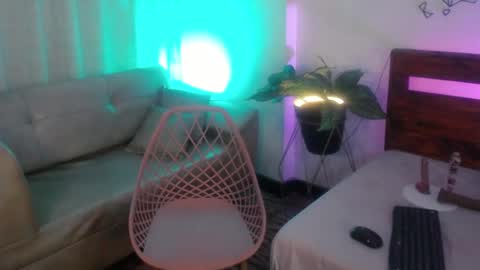 Snapshot of yeseniaa25_ chatting on October 2, 1:07 pm Yeseniaa25 online show from October 2, 1:07 pm