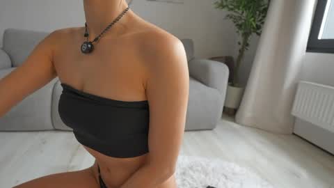 Amy online show from May 11, 8:31 am