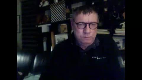 Snapshot of yessex247 chatting on December 4, 1:48 am yessex247 online show from December 4, 1:48 am