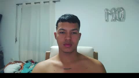 Snapshot of yessic_ chatting on February 3, 7:40 am Ander online show from February 3, 7:40 am