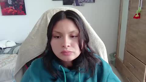 yessica_gomez01 online show from May 18, 10:04 pm