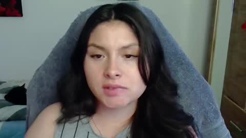 yessica_gomez01 online show from May 19, 11:00 pm