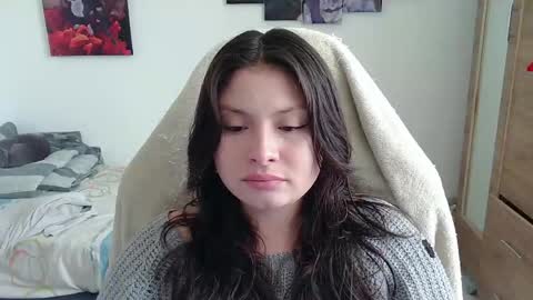yessica_gomez01 online show from May 21, 9:22 pm