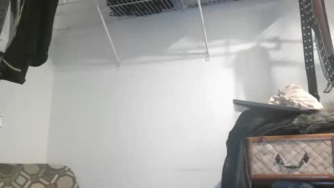 CUMONURFACE online show from December 19, 2:02 pm