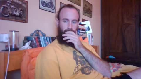 yeti_92 online show from September 23, 4:10 pm