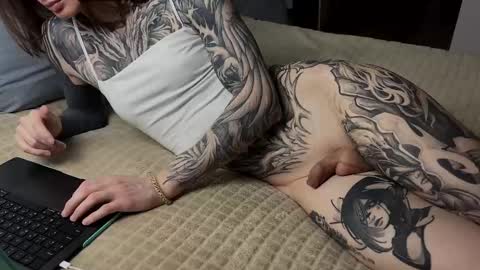 yexes online show from November 5, 2:55 am