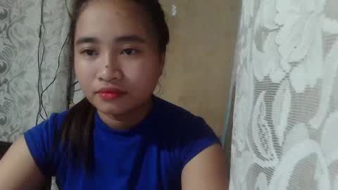 Snapshot of yhang_19 chatting on December 3, 1:30 am yhang_19 online show from December 3, 1:30 am