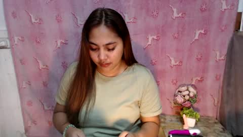 Snapshot of yhang_slut chatting on February 14, 10:28 am yhang_slut online show from February 14, 10:28 am