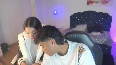 Yiing and yang online show from September 8, 7:24 pm