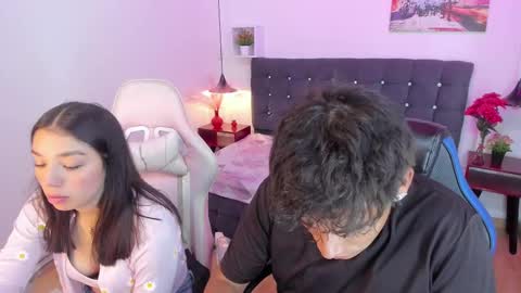 Yiing and yang online show from September 19, 9:04 pm