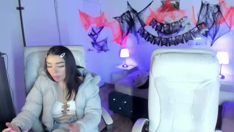 Yiing and yang online show from October 25, 7:41 pm