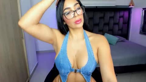 Yika Alves online show from December 20, 5:09 pm