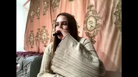 Eva online show from April 16, 2:07 pm