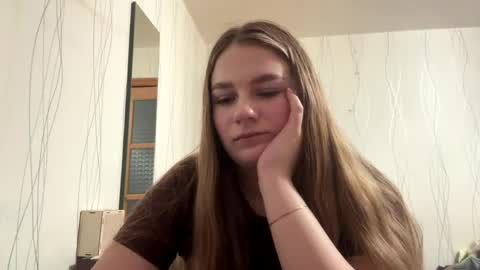 Eva online show from April 22, 6:31 pm