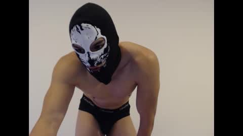 yisushot28 online show from March 24, 10:26 pm