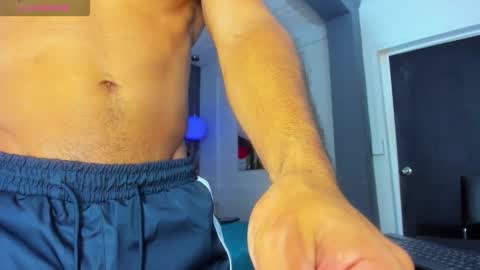 Yiyo online show from November 23, 4:34 am