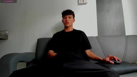 yizus_bonz online show from February 5, 7:51 pm